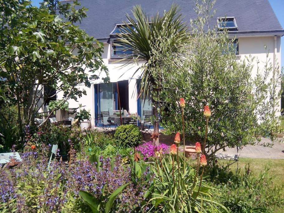 Maison Familiale Sur La Cote D'Emeraude Лансьё Экстерьер фото